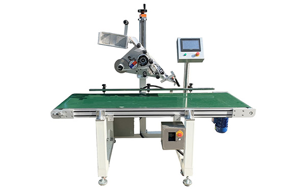 平面貼標(biāo)機：瞬間提升產(chǎn)品形象！