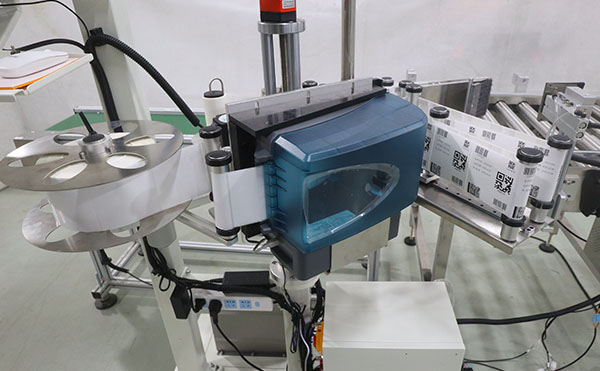 全自動面單貼標機,面單貼標機,全自動不干膠貼標機廠家